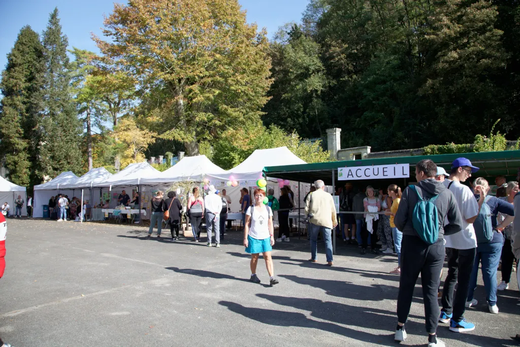 L'accueil et quelques stands