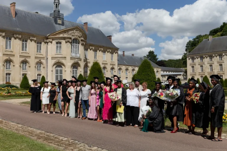 Photo avec les formateurs responsables des 3èmes année