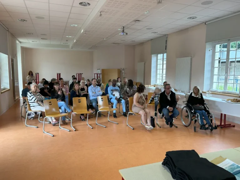 Devant une assemblée heureuse d'être présente