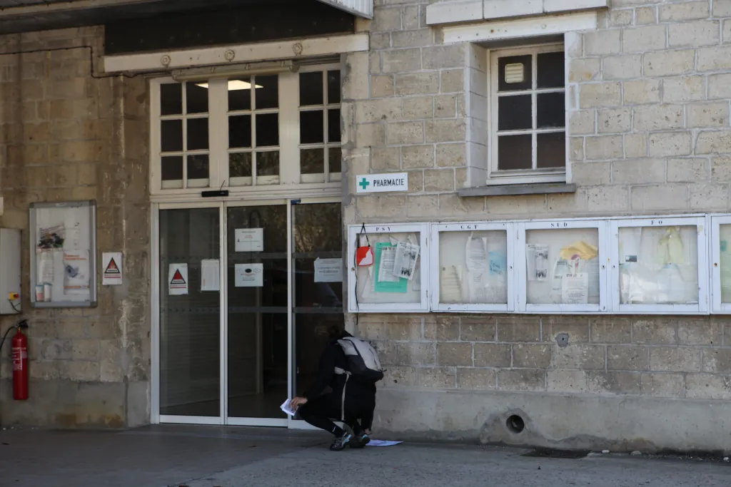 Une balise à la pharmacie de l'hôpital